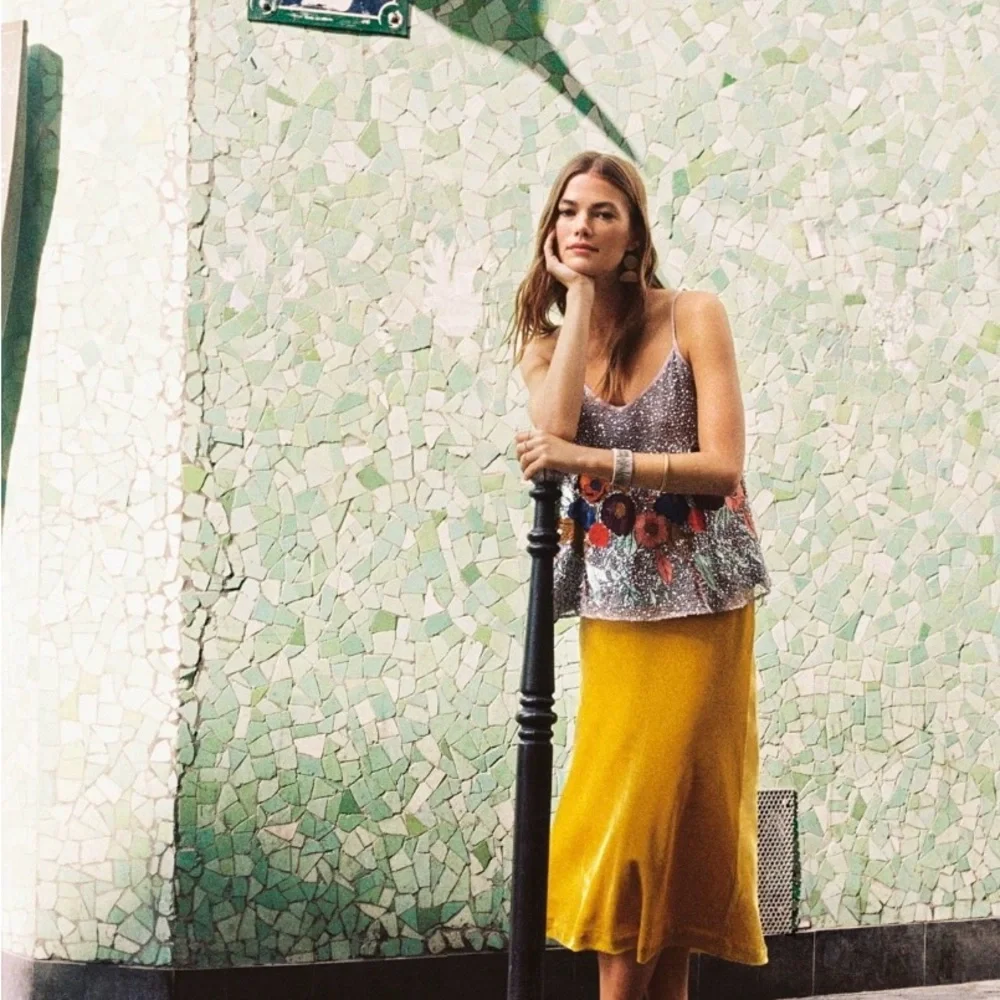 Maeve Velvet Midi Skirt
Dark Yellow, Elastic Waist - Picture 4 of 5